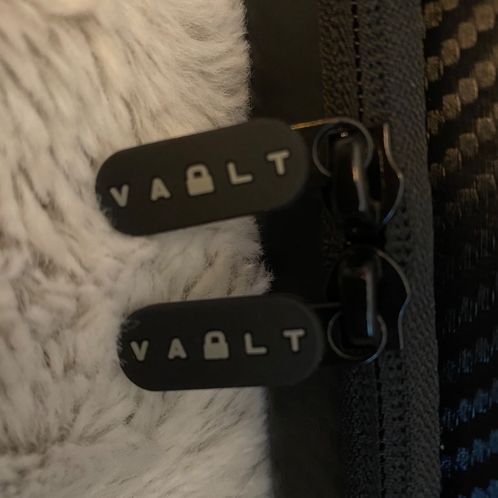 VAULT Case for - Picture 2 of 8